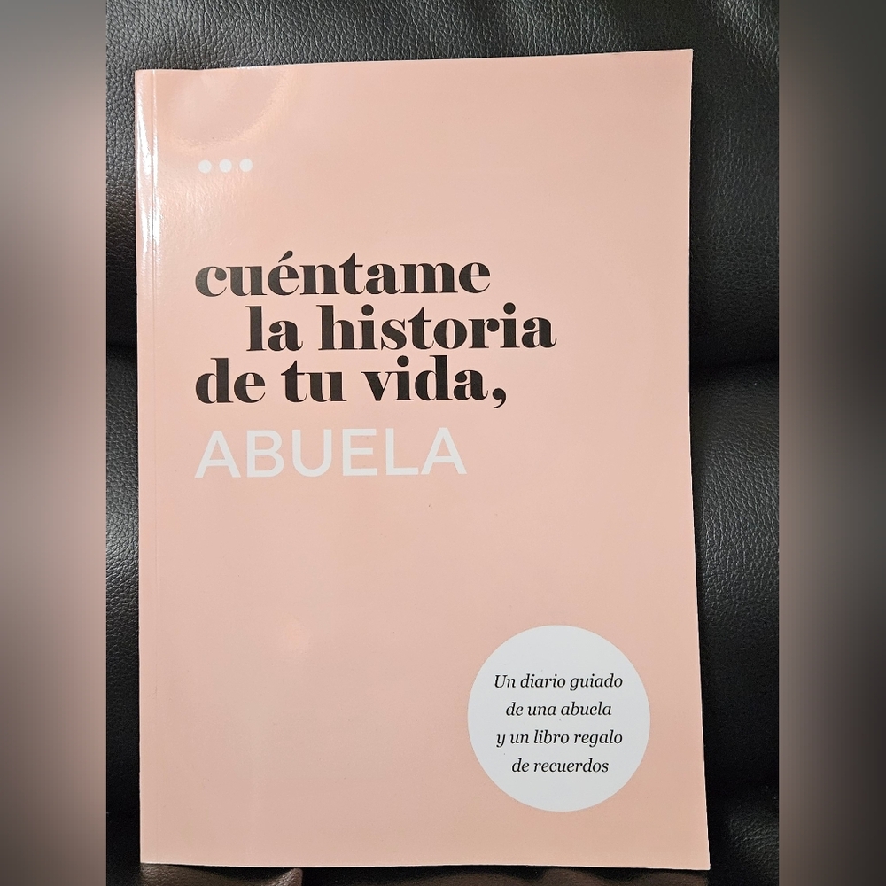 Memory Book For Grandma In Spanish.